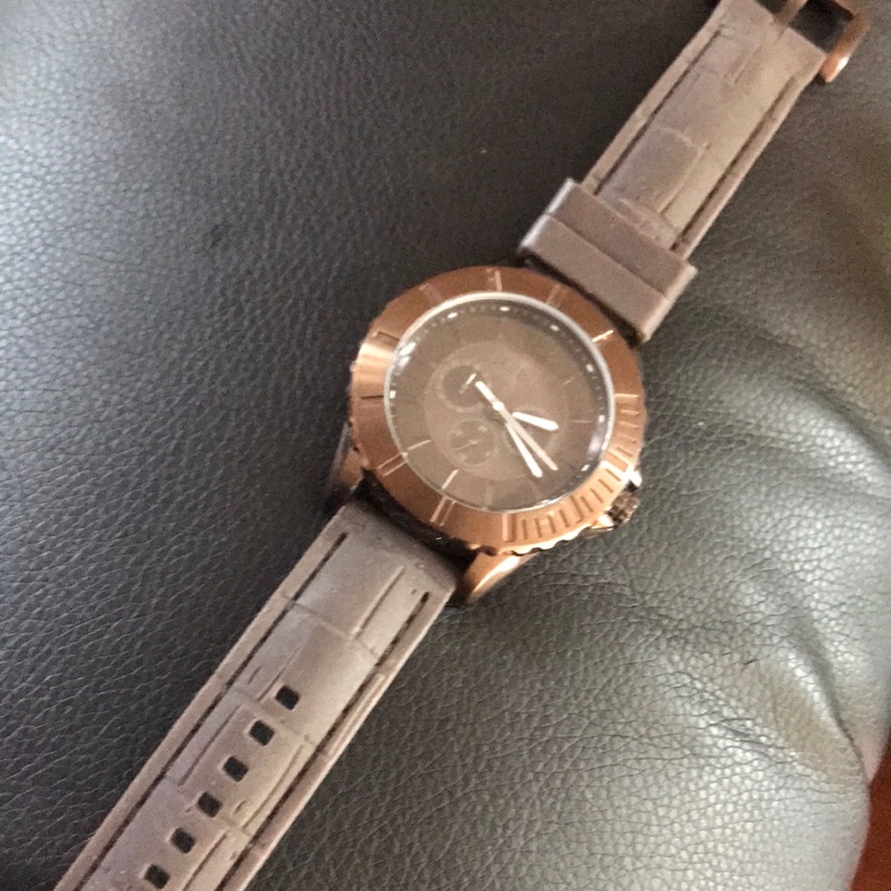 Relic Watch - Picture 3 of 3